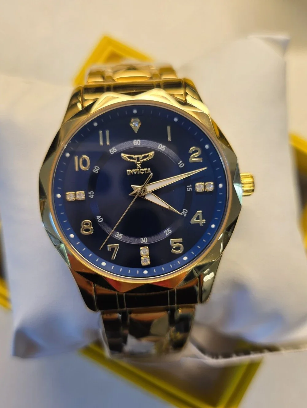 329. Invicta Men's Specialty 41mm Model 69020